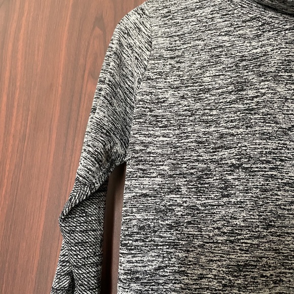 Forever 21 Active Turtle Neck Tee - Picture 7 of 12